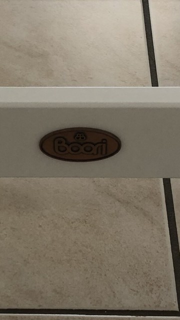 boori bassinet barley